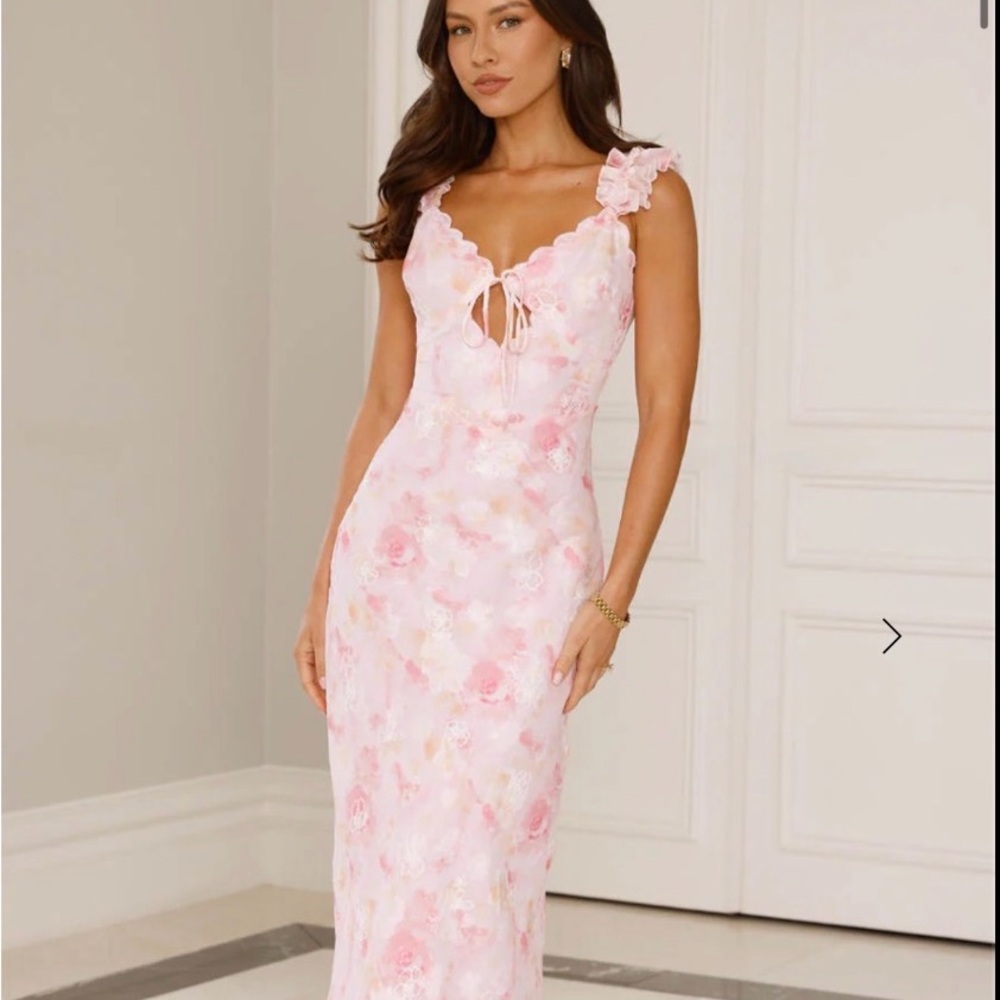 Hello Molly - Rose Whispers Midi Dress Pink